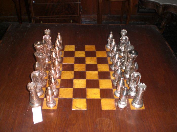 2 color cast bronze figual chess set pieces