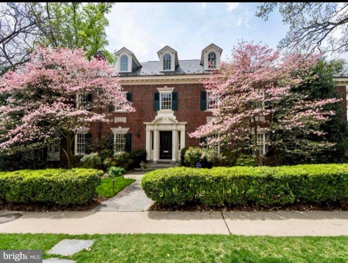 NW DC Downsizing Sale hosted by Bethesda Downsizing and Estate Sales