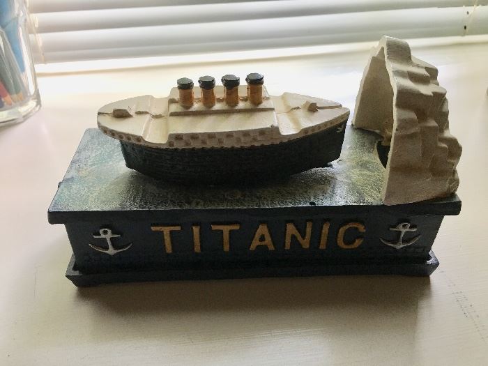 Titanic metal bank