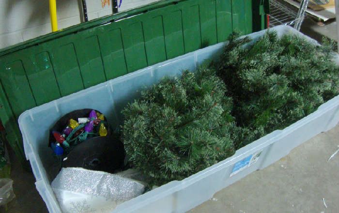 Really nice Christmas Tree with lights, tree skirt and rolling storage tote