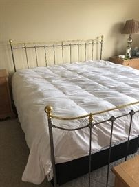 Clearer picture of the king bed frame. Brass and metal. 