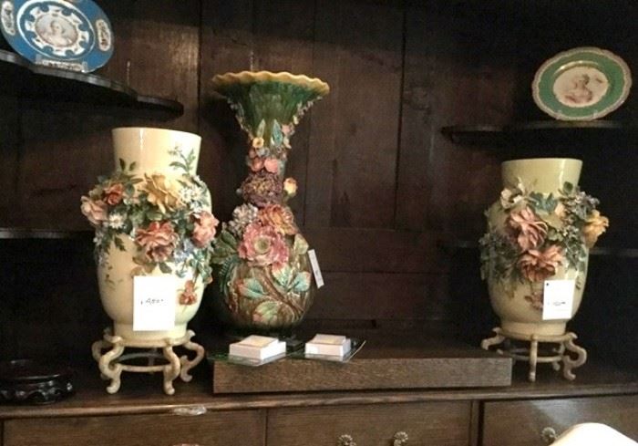 Barbotine vases