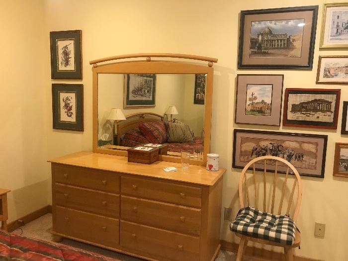 Ethan Allen Bedroom set, Queen Size Bed, Dresser with Mirror and End Tables