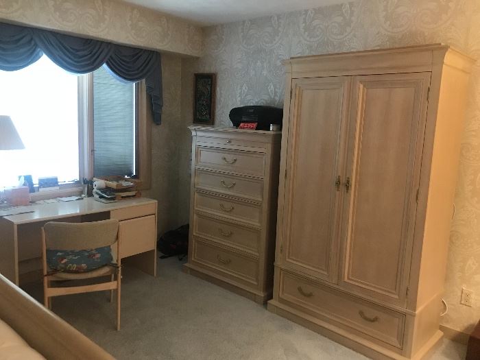 Ethan Allens Bedroom Set; Dresser with Mirror, Chest of Drawers, Desk, Bed, End tables and Entertainment Cabinet 