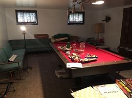 POOL TABLE