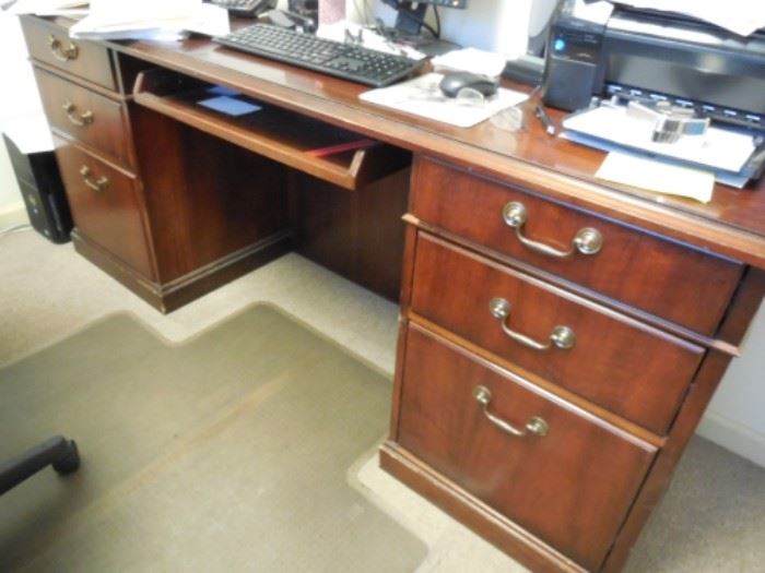 Desk with pullout