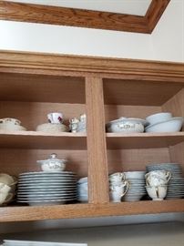 Several sets of fine china and tea sets