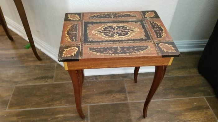 Music box inlaid side table (square)