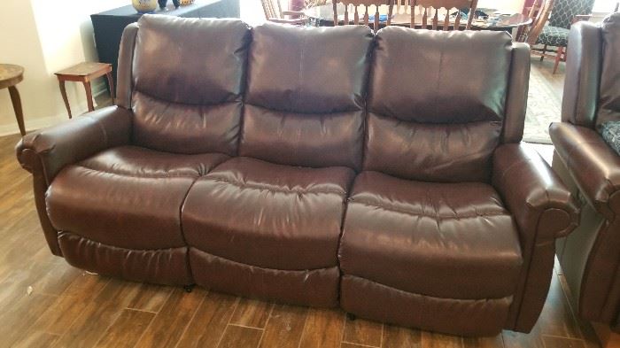 Motorized leather sofa recliners