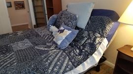 Tempurpedic fully adjustable king size bed