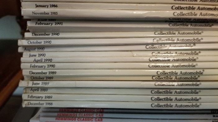 Many collectible automobile magazines.