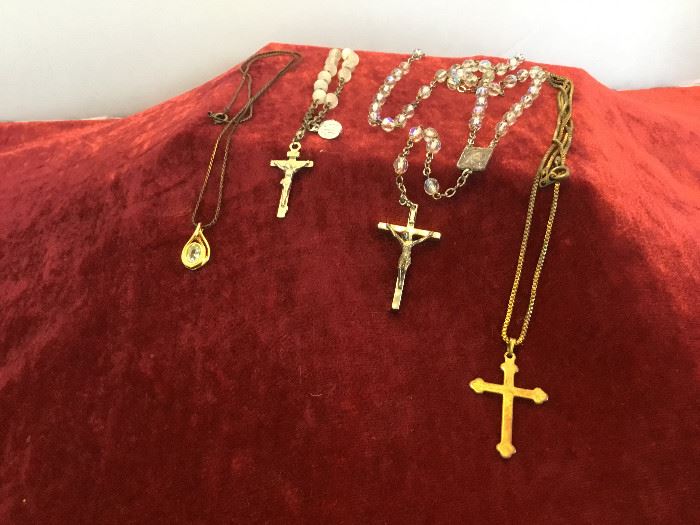 Rosary, Cross Necklace, Necklace with Stone     https://ctbids.com/#!/description/share/22215