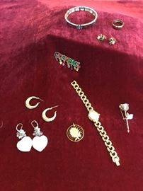 Jewelry Variety, Grandma Pin, Rose Pin, Bracelet
  https://ctbids.com/#!/description/share/22203