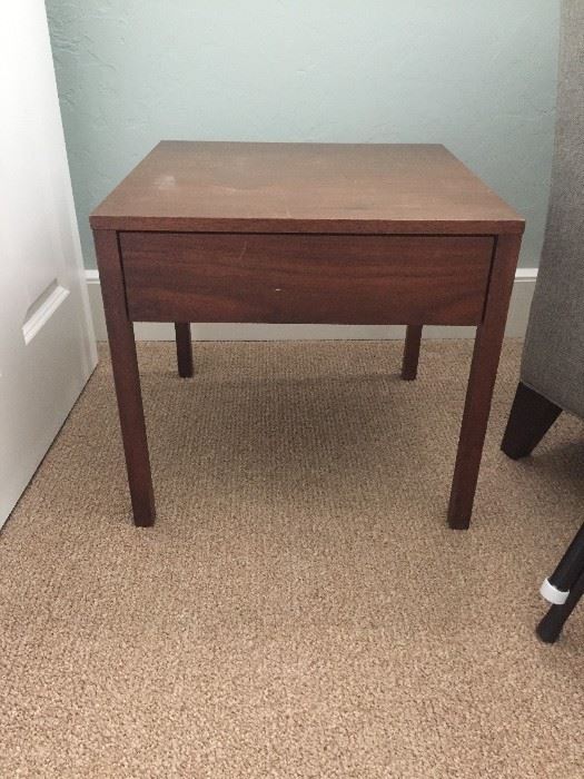 Florence Knoll 1958 Mid-Century Modern End Table