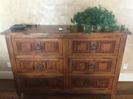 HICKORY CHAIR FURNITURE DRESSER