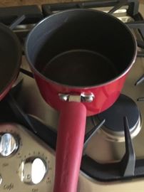 Here is a sample of additional high quality items for sale. There are Kitchenaid skillets and pans that have many years of service to give. Price: Inquire about price when making an appointment.