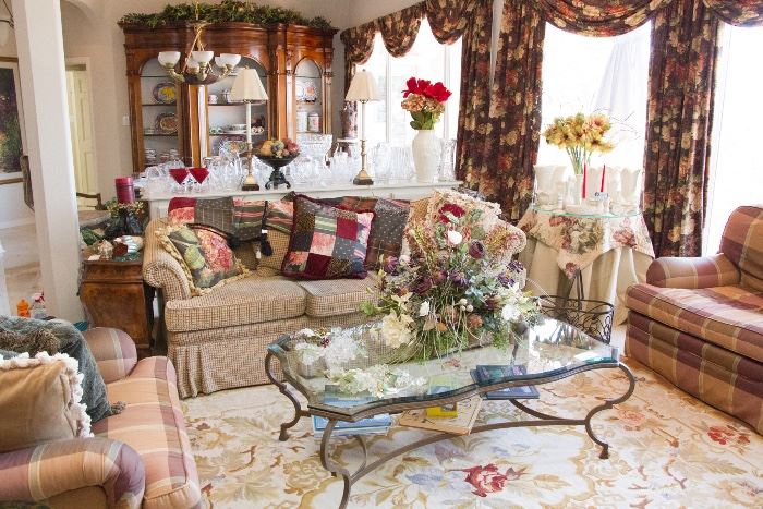A Home Filled w/Love, Care and Beauty.  A Classic Home That You Will Want To Visit and Shop!