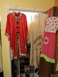 Beautiful Kimono And Black Pants (that you can't see), Vintage Kay Kipps, New York, Evening Dress, Sweet Apron
