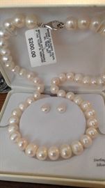 Genuine pearl necklace and earrings boxed New