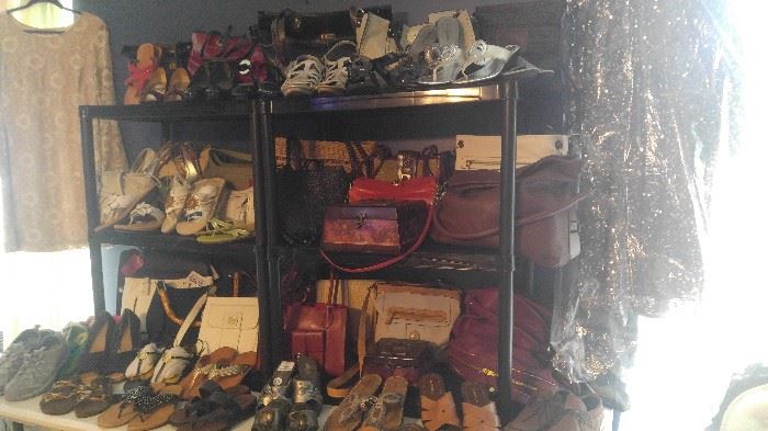 Great ladies shoes 7.5-9
& awesome purses