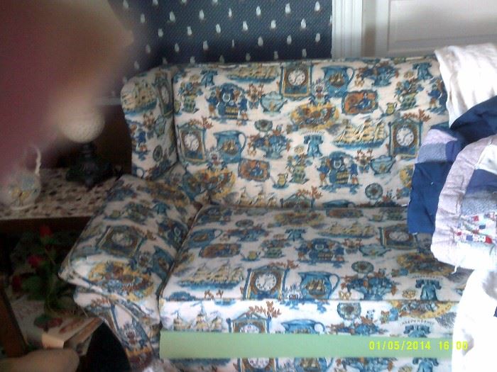 BLUE PRINT SOFA IN MINT CONDITION