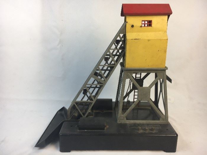 Lionel pre-war coal elevator