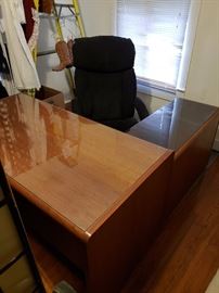 Same L Desk from the front.