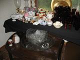Large glass punch bowl w/cups and tray