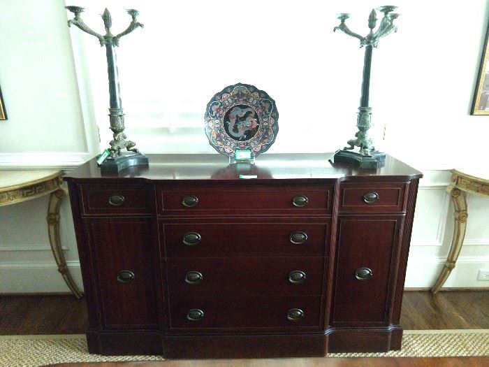 1940's vintage mahogany Drexel New Hampton Court buffet, with pair of large Theodore Alexander 3-light bronze/marble table lamps. 