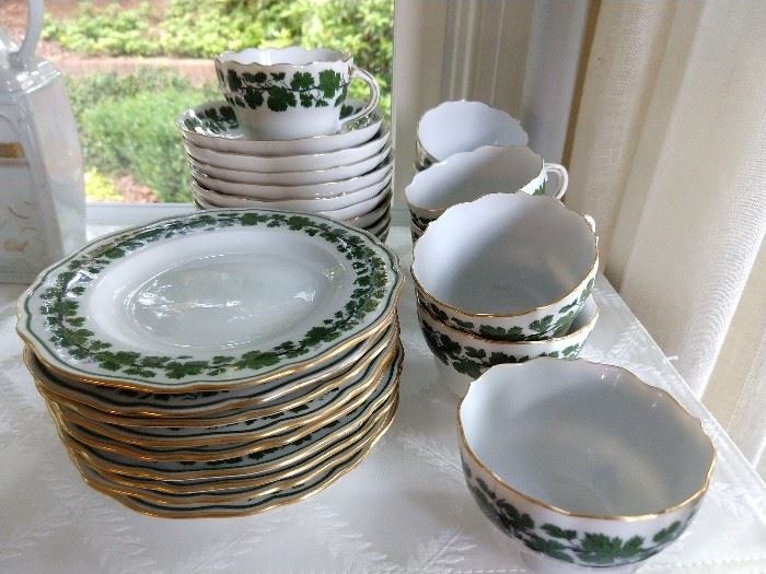 29-piece set of Meissen "Grapeleaf" dessert set