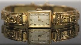 LOT #5212 - UNIVERSAL GENEVE LADY'S WRISTWATCH