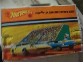 Excellent Hot Wheels case, 60's.