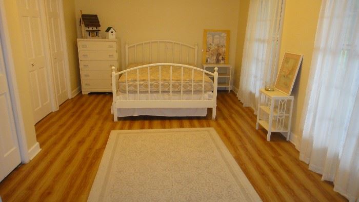 White bedroom set