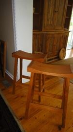Pine bar stools