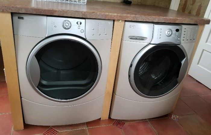 Kenmore Elite washer and gas dryer $600