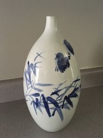 Large 15" vase