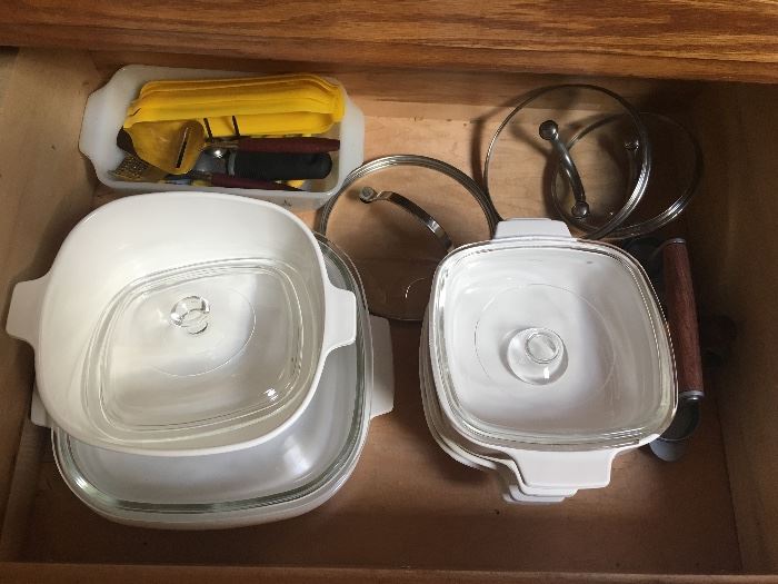 Kitchen pots, pans, glassware & dinnerware 