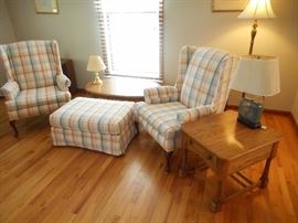 wingback chairs with matching ottoman, Floor lamps and table lamps oval coffee table and side table