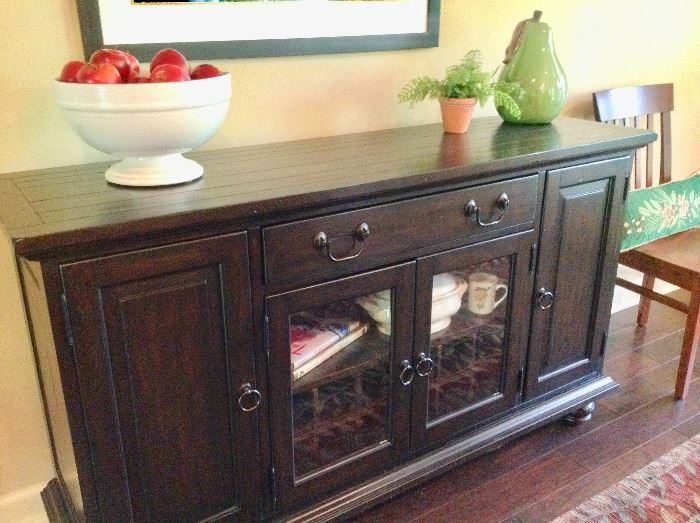 Beautiful Buffet from Pottery Barn in Excellent Condition. 