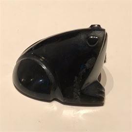 Obsidian carved frog. Ribet!