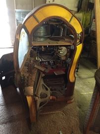 Wurlitzer 1080 (may west) Colonial