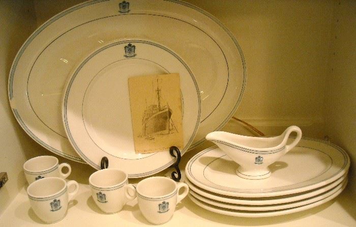 Old Arlington dishes. Excellent condition