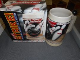 Budweiser STRIKE! stein 