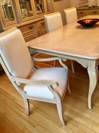 Thomasville large dinning table with 6 chairs, with matching, lighted hutch and side buffet table.