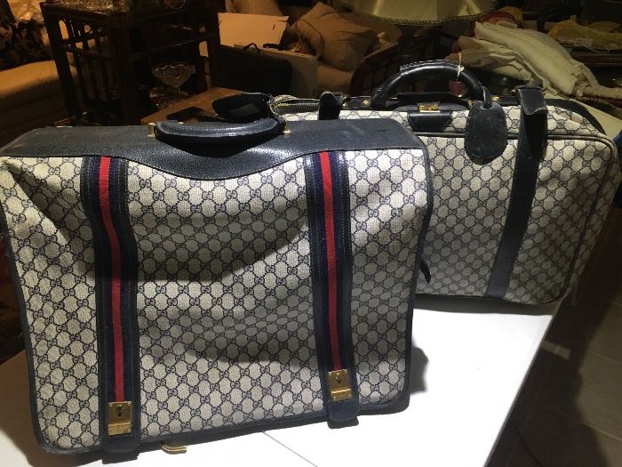 RARE Vintage Gucci GG Supreme Luggage - Folding Garment Bag!