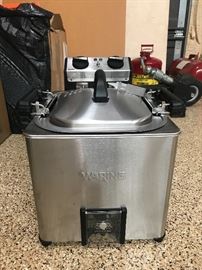 Warner Pro Deep Fryer