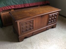 Lane cedar chest