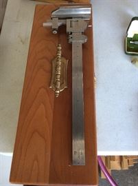 Brown & Sharpe 585 precision height gauge