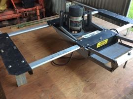 Mill-router to copy pattern or original engraving on new material