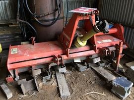 Howard HR20 Rotovator. 73" inside flange to inside flange width.